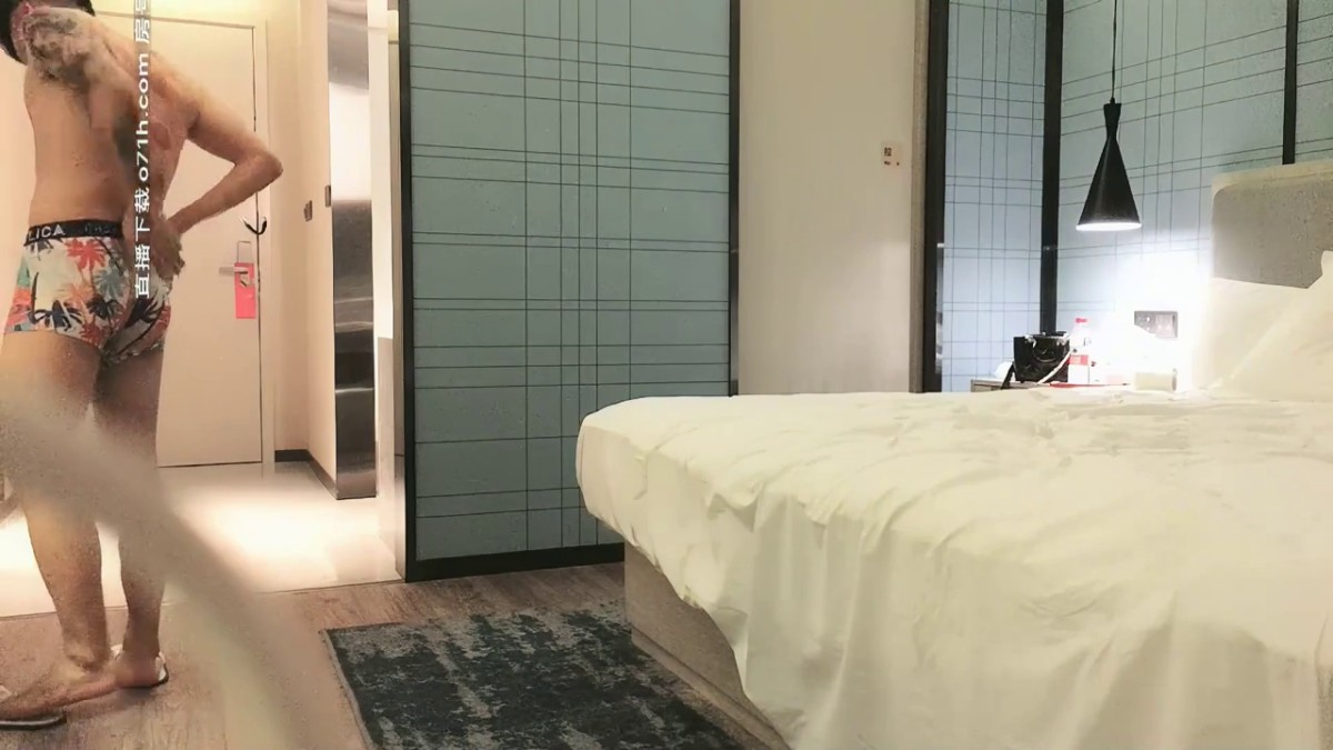 【AI高清2K修复】2020-9-2 91 千人斩寻欢鸭哥约了两个妹子4P啪啪JK装萌妹后入抽插猛操