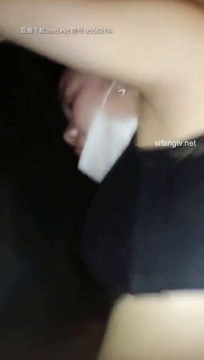 『车震奇葩』户外野战【精掏岁月-小李沁】车震车内干到车外 翘丰臀无套后入猛烈抽插 放肆浪叫射一美臀