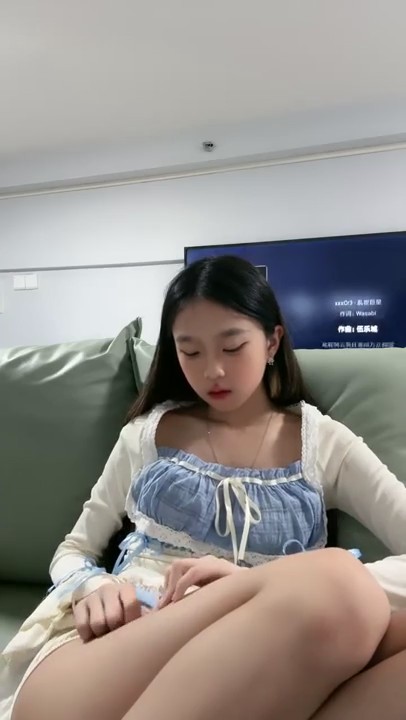 新人！校花下海！简直美到爆炸~【小肉骚】揉穴自慰~爽死了.