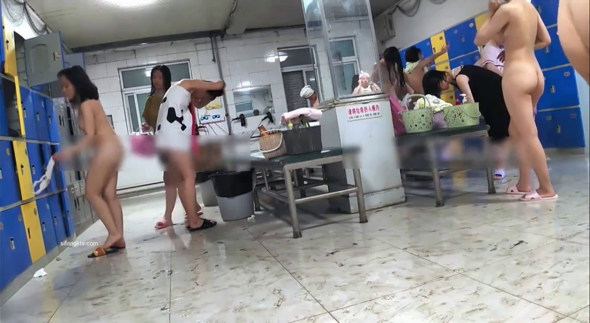 古风艺术酒店高挑长发美女模特级别的身材外表看起来很清纯啪啪啪的时候表情很淫荡被小伙子连捅了2炮很满足