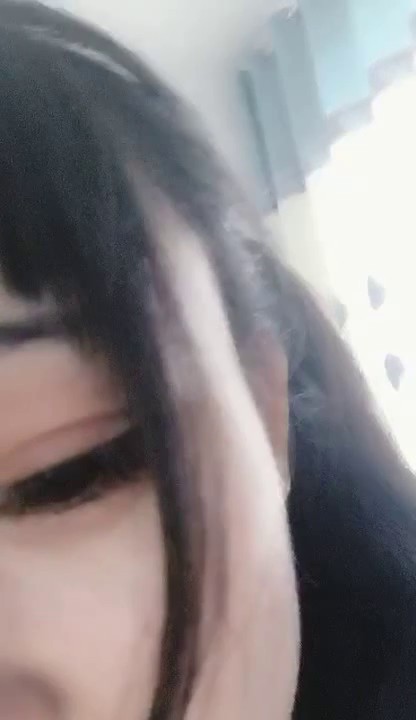 美人痣双马尾可爱美眉镜头前大尺度直播 傲人双乳埋在里面要窒息