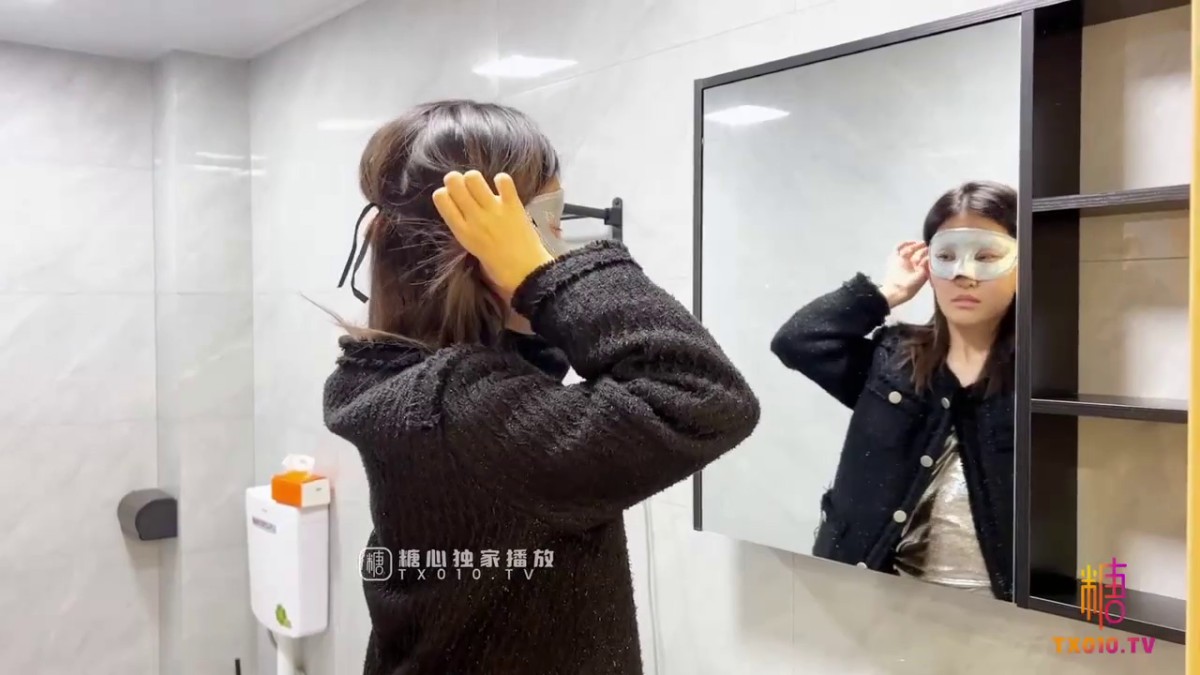 劲爆性感人妻参加假面被多人玩弄抽插调教 KTV里淫乱性游戏 3P群交前后爆操 性感鲜嫩白虎榨精