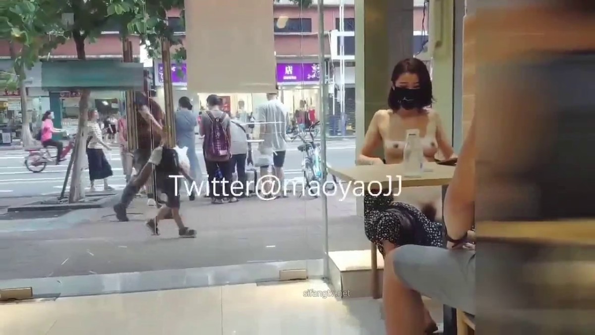 对白淫荡粗暴的霸气皮裤富姐女王范十足严厉调教夫妻奴隶狗玩法好变态啊看男的JJ好像还勃起了720P高清