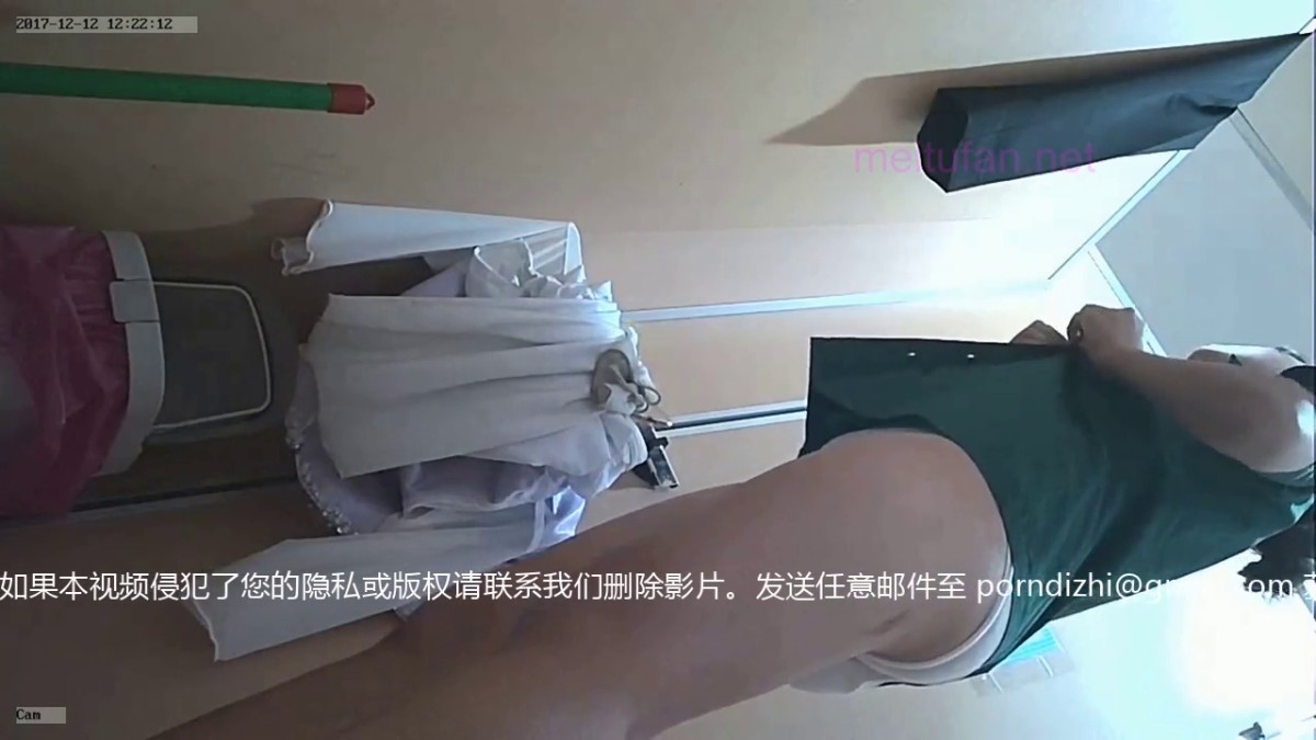 TW厕拍大神野狼(JL双镜头北一特別版） 45期 拍了女生的逼后还在校园告白墙上说该女生好漂亮，好想认识 北一女 黃X婭