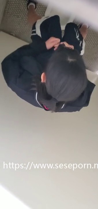 体育俱乐部游泳房间换衣偷拍+女子学校制服学生妹厕拍（无水原版）01