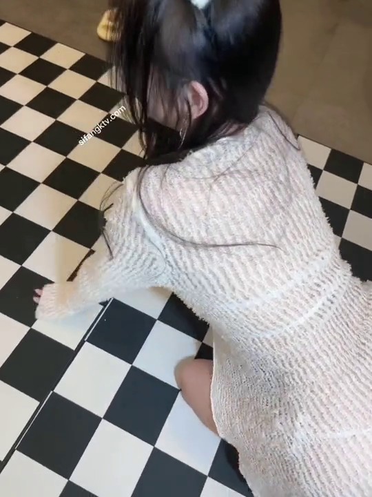 超人气女神『杨晨晨』最新大尺度蓝光剧情《让我羞耻又兴奋的一晚》