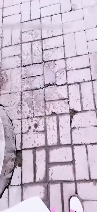 朵朵爱喷水 女神公交车上跳蛋自慰 大哥就在旁边 超刺激人前潮吹 公交站台失禁狂喷超嗨