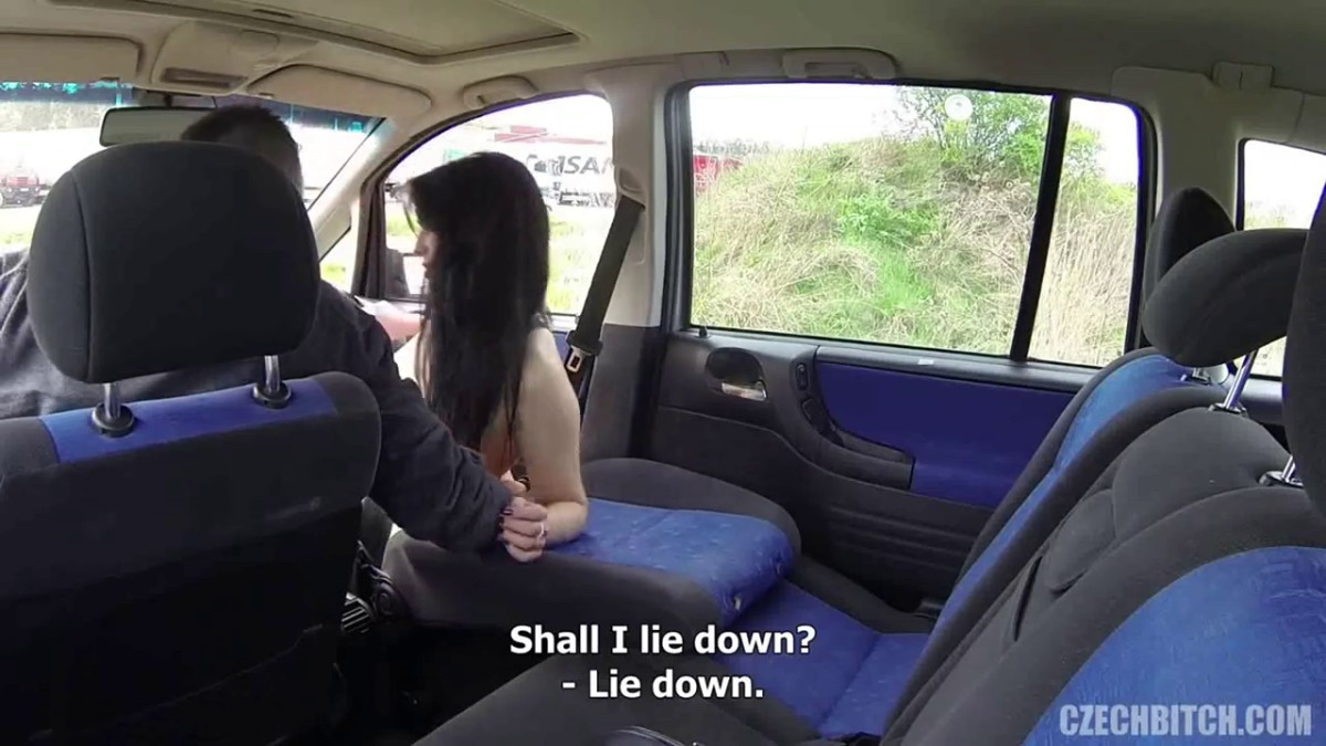 搭讪顺风车白嫩黑丝女神 野外玩刺激 车震极品女神无套直接插入 激情刺激玩的好爽射一身 高清1080P完整版