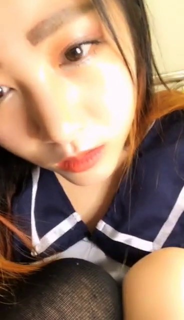 颜值不错新人妹子学生制服诱惑 身材丰满掰开逼逼自摸阴蒂呻吟 很是诱惑喜欢不要错过