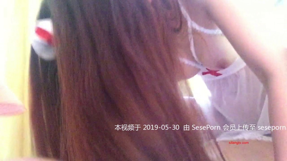 百度泄密情趣护士装啪啪，大奶白又嫩屁股翘太浪费了