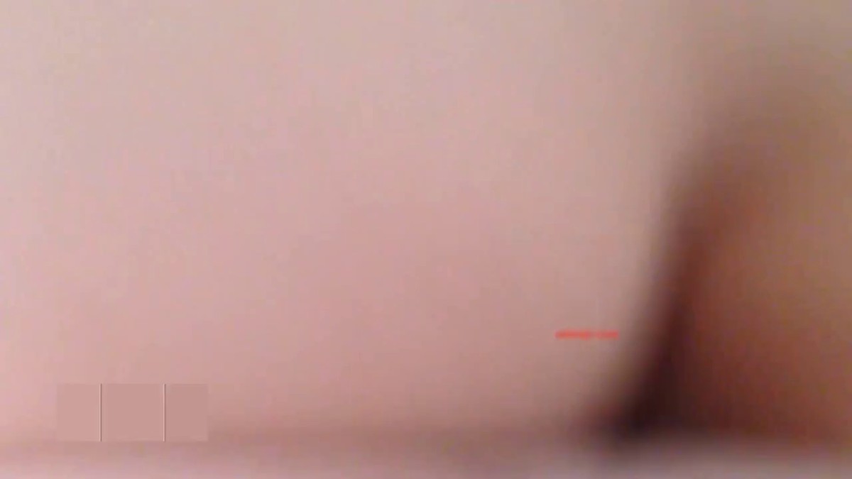 中午家中疯狂抽插逼逼很紧很肥美的黄碎花连衣裙的骚货！