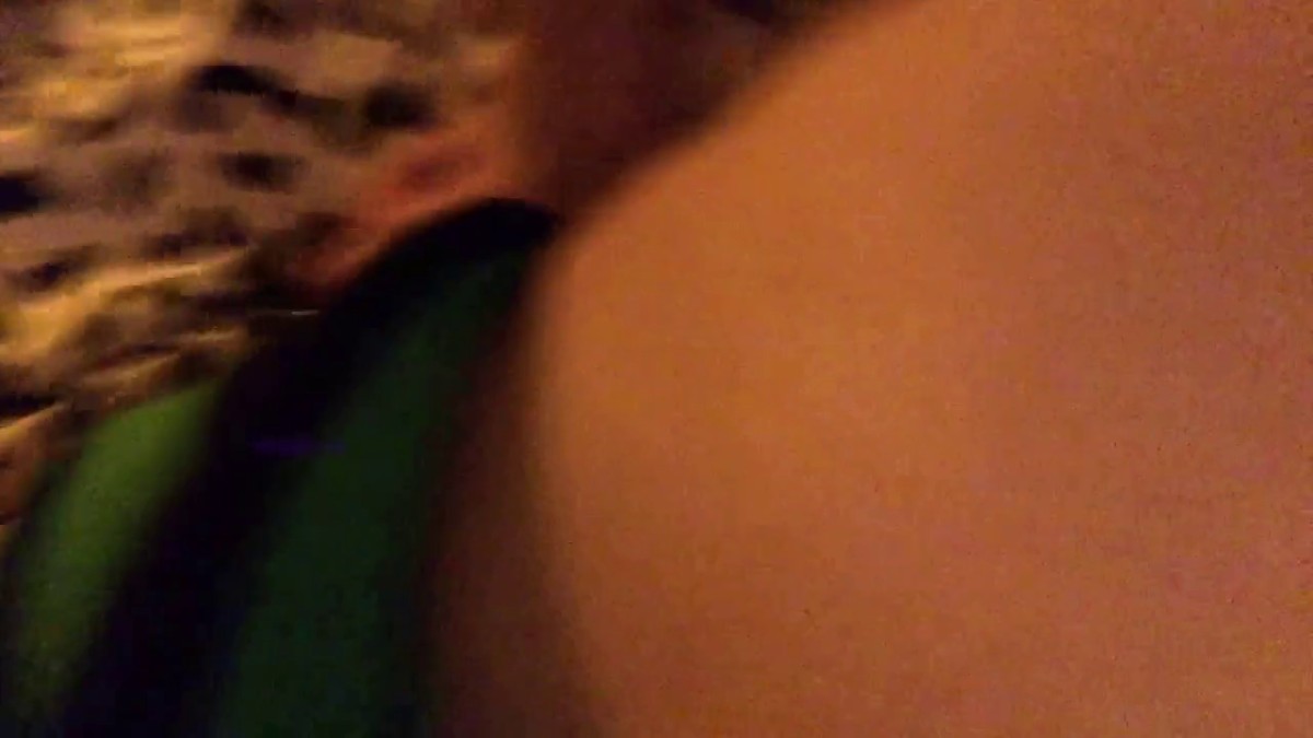 富二代超哥公寓约操170CM极品性感漂亮的外围美女,标准瓜子脸,大长腿,妖艳动人,先从前面肏再从后面体验!