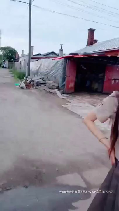 新晋像韩国明星的可爱萝莉户外挑战塞着跳蛋求操 被饥渴男友啪啪SM猛操 人虽小性瘾大操不够 高清完整版