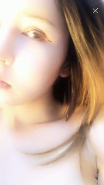 极品女神级美女『朵妃』与土豪一对一私拍流出 看到她就想起《最终幻想》里美女 精致美乳 好极品 高清720P版