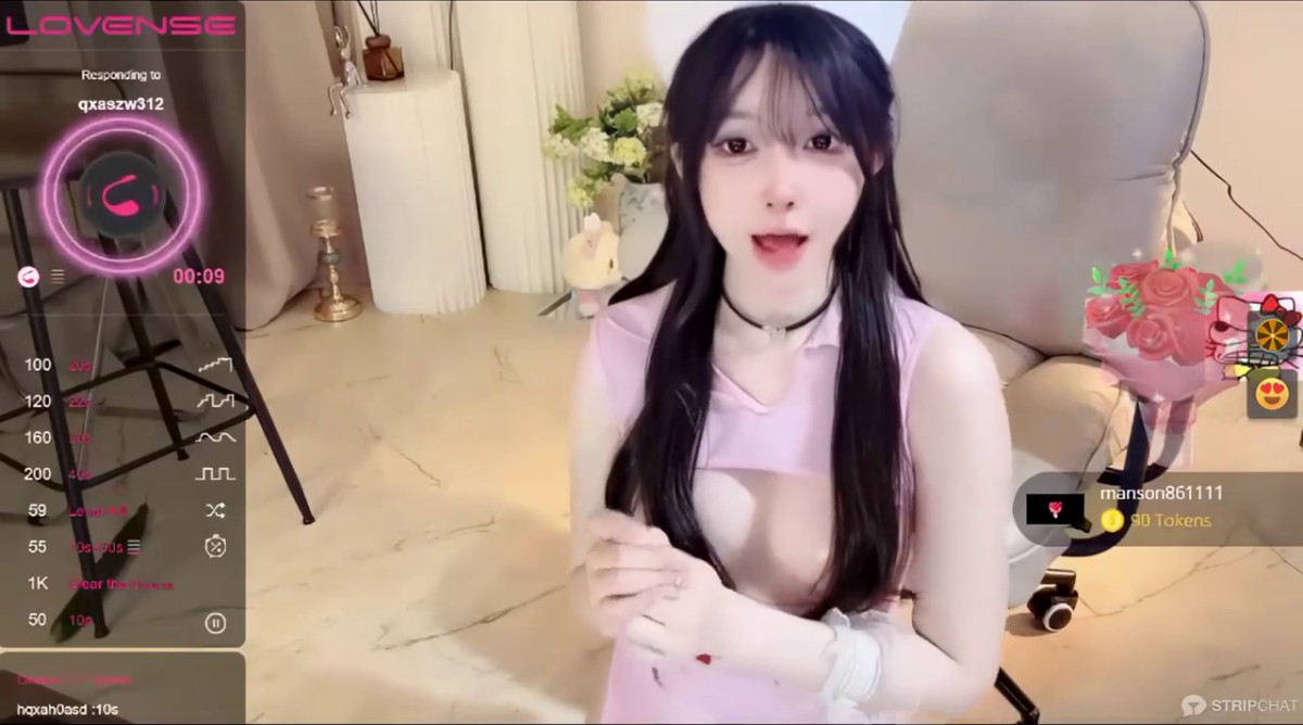 玛利亚包皮医院小护士，170CM网红女神【haha】护士装白丝袜，黑屌抽插自慰，表情很享受