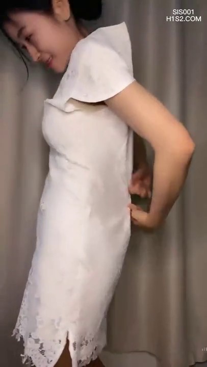 近期下海最极品的尤物！长相很清纯轻御姐范，170CM高挑身材大长腿，和炮友做爱【水印】-V1