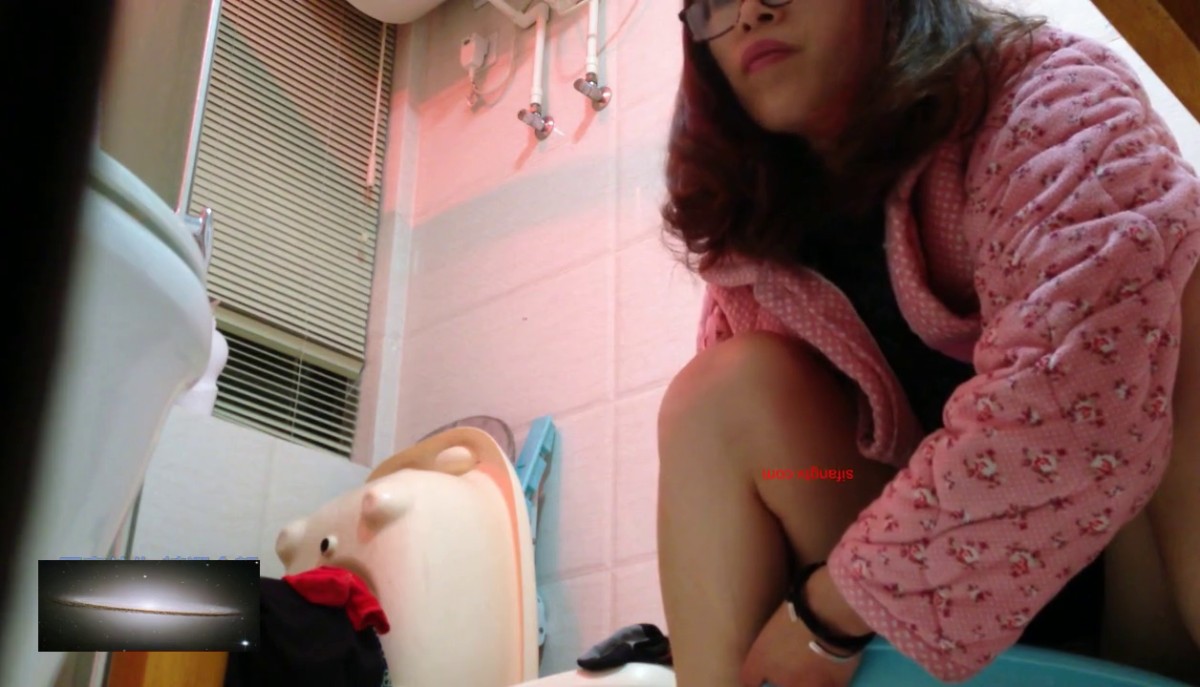 雲盤洩漏情侶(夫妻)自拍檔：長發女友舔蛋狂擼口爆（合集）