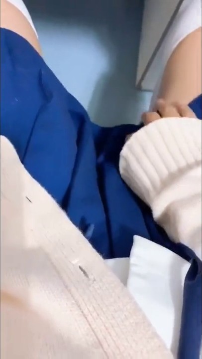 推特极品福利账号嫩妹野良猫-粉乳粉鲍鱼，抽插得冒白浆,漂亮极品馒头穴