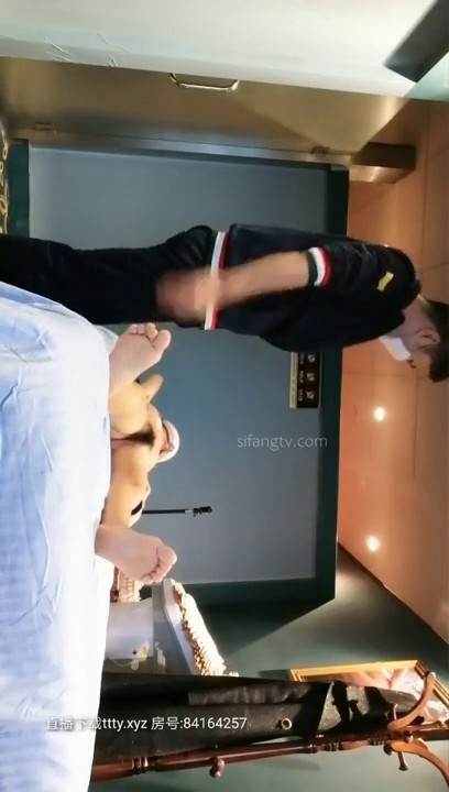 偷拍私密保健会所【SPA养生之道】良家少妇被技师扣的喷潮 还假装说不会吧