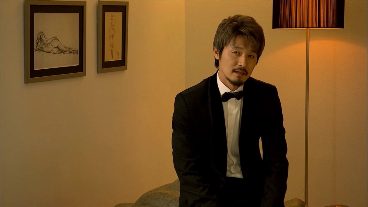 土豪平头哥酒店2000元约啪172CM高颜值长腿外围美女啪啪,肤白貌美狠狠爆插后不舍得让她走舔硬后扛着美腿干.国语!