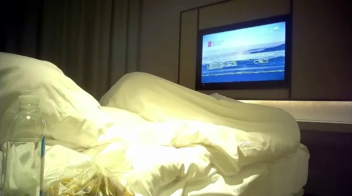 91大神『chenyuyuhou』约炮饥渴少妇全露脸 大屌深插 连续两次高潮