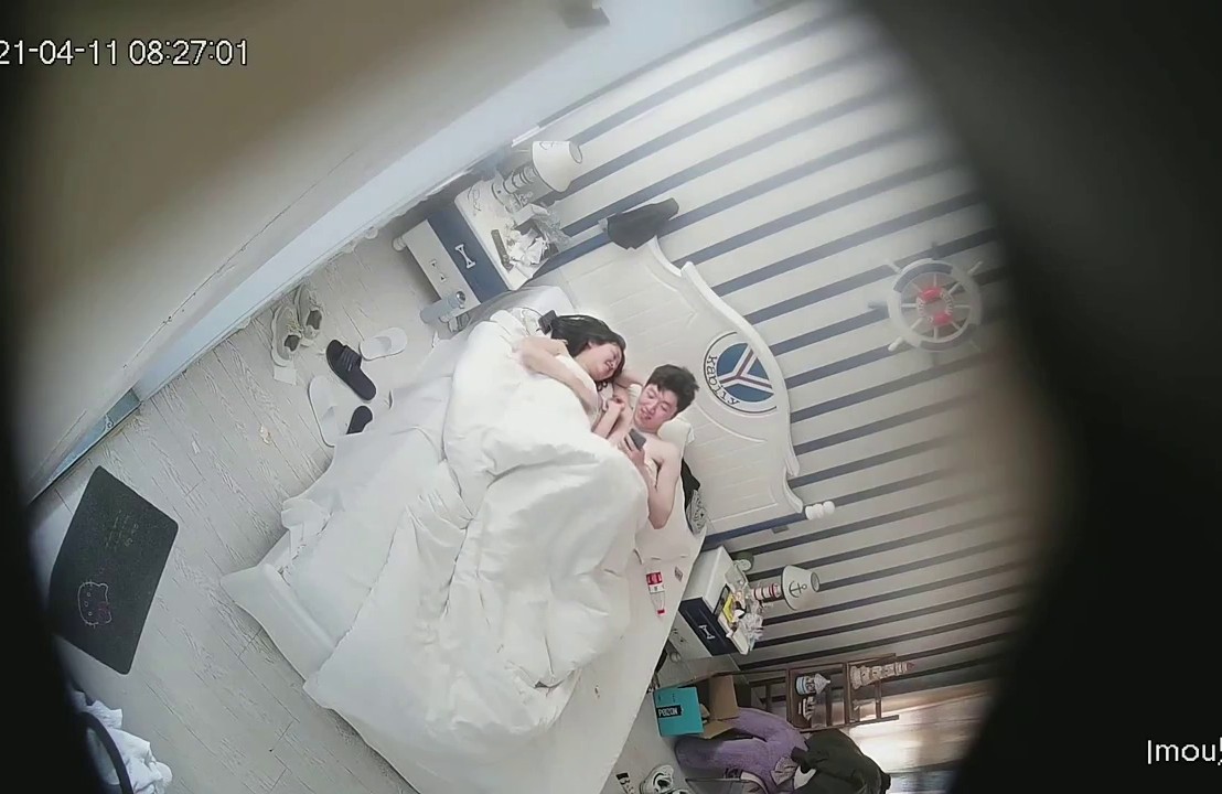 2021-04月乐橙云船长房小情侣住了2天除了休息就是打炮体位不多但是都很经典妹子爽的时候表情呻吟很销魂 第三段