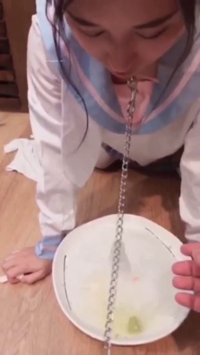 【最新性爱泄密2021】极品淫荡母狗『夏儿』土豪性爱私拍流出 户外露出 淫贱骚母狗调教露出饮尿啪啪 高清720P原版