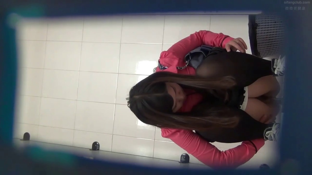 三月私房最新流出2021版马戏团大学生女厕正面全景偷拍大部分没流出过系列妹子月经流量真大屁股全是血