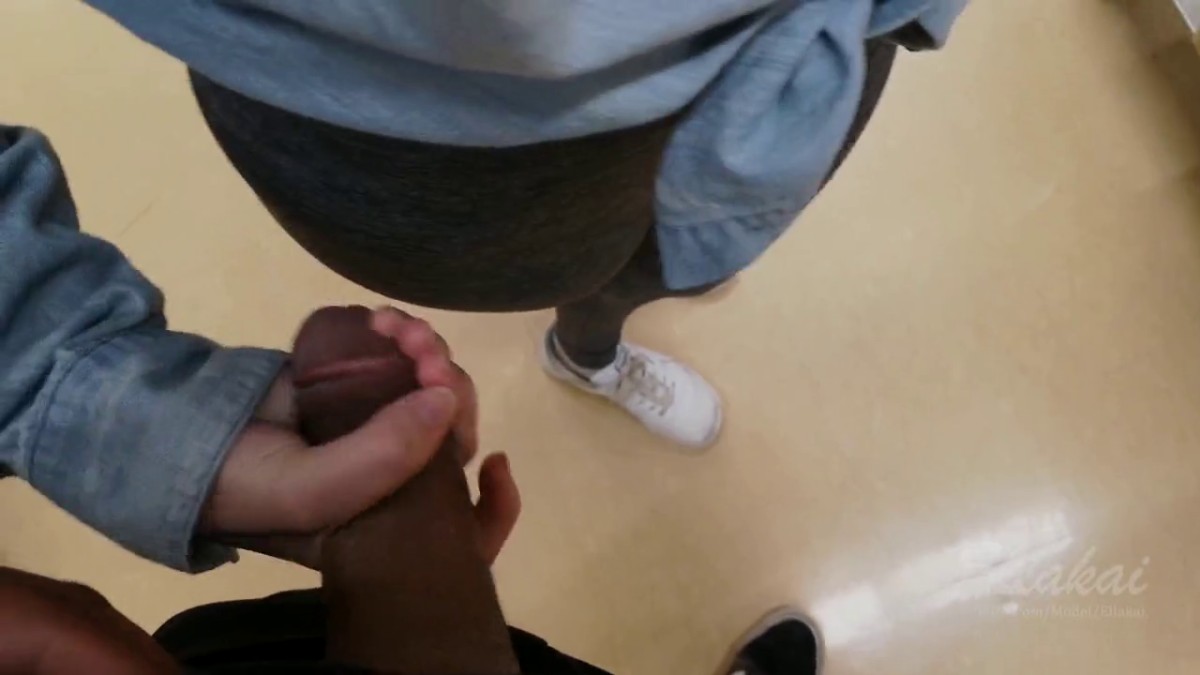 最新超火爆人气网红『EllaKai』超大胆露出 家乐福超市淫欲外露 无套偷偷操丰臀 口爆裹射高清720P原版收藏