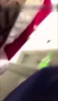 吉祥航空777航班空姐手机被黑 休息室啪啪视频流出 ，飞行中自慰，非常可口的小鲍鱼阴唇 肥满多汁！