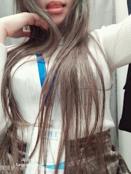 @小蔡头喵喵喵2020年2月11号试衣间跳蛋塞进逼里自慰高潮喷泉诱惑