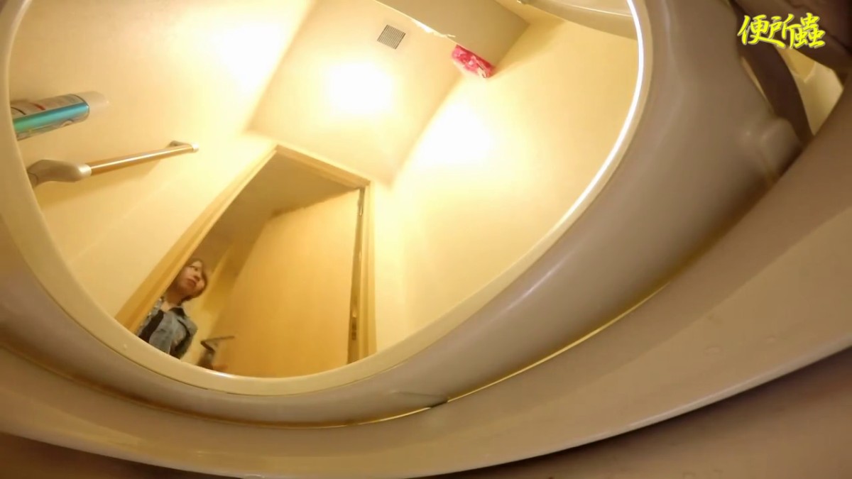 2021最新流出精品【便所蟲】系列高级写字间女士坐便内高清镜头多位气质漂亮女白领拉屎撒尿见识极品一线天馒头逼