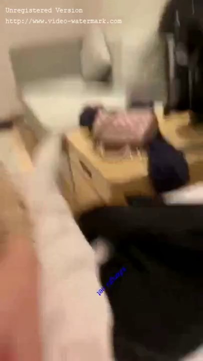 巨乳外围美女【顾灵曦】最新大尺度口交啪啪舔脚性爱私拍流出 后入站炮虐操 操蛋整容脸 完美露脸 第二弹 高清720P版