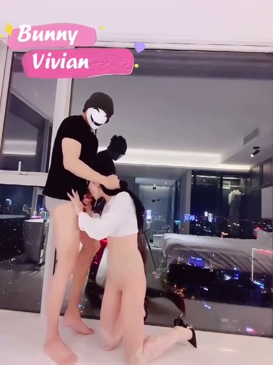 绝美推特高颜值逆天长腿女神▌Vivian ▌定制款性感花纹肉丝，完美身材比例捆绑榨精御姐美若天仙