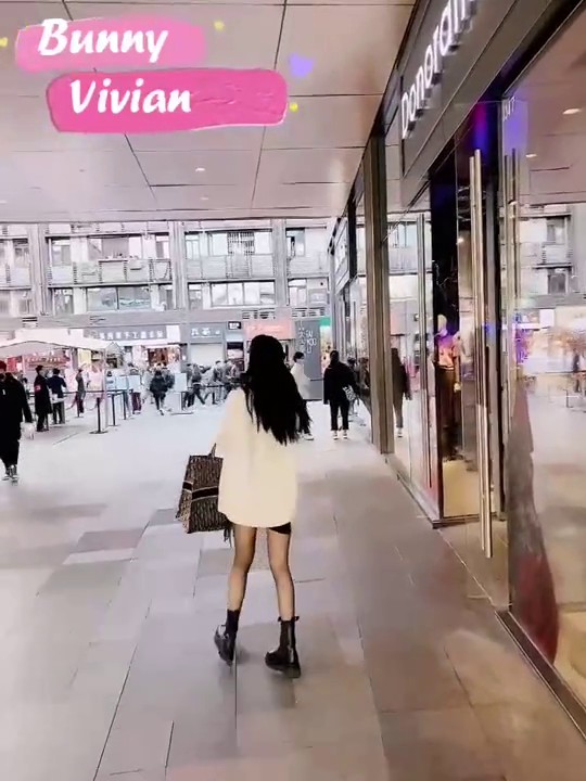 绝美推特高颜值逆天长腿女神▌Vivian ▌定制流出超强功力隔丝艹小姐姐 超薄黑丝顶进小BB白浆泛滥