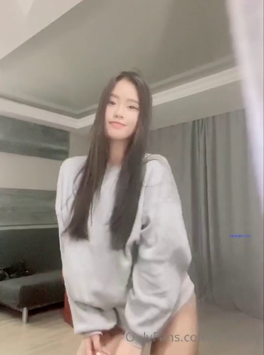 【极品女神 重磅炸弹】俏皮又性感小网红Lichang绝版OF露3点福大尺度私拍流出 极品尤物 高清私拍231P 高清720P版