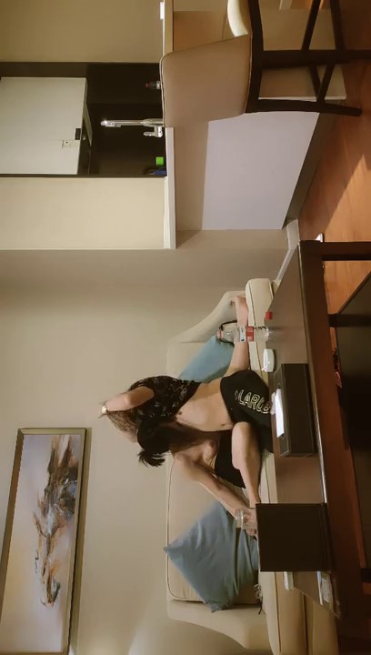 【AI高清2K修复】2021.7.3，【欧阳专攻良家】，奶茶店兼职小姐姐，泡良达人舌功了得，卖力舔操给她难忘的一夜