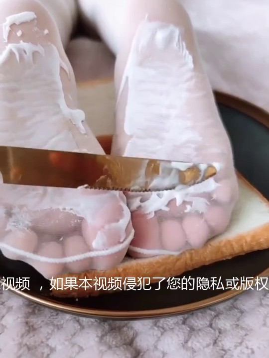 福利姬@地瓜小盆友，白丝面包