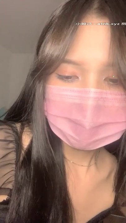 网红女神级别最极品的尤物之一，身材爆好 长腿搭配黑丝和肉丝 最极品的翘臀，难得露逼 白虎美穴太干净了，嗲嗲的叫床骚死了