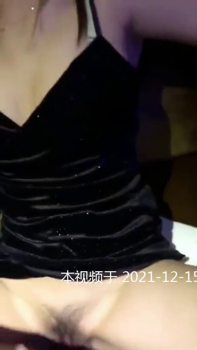 清纯漂亮美眉 好痒 无套啪啪 逼毛稀疏 鲍鱼粉嫩