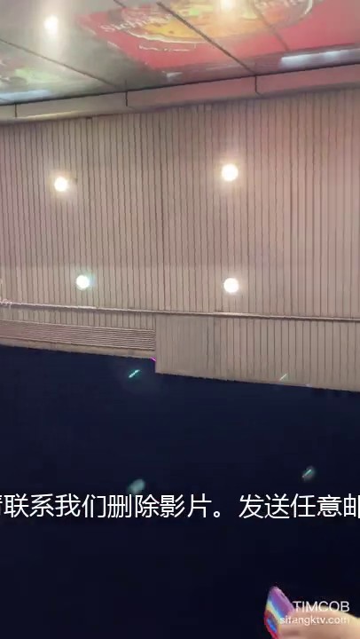 《硬核 精品》大神4K极限抄底小清新篇地铁商场小姐姐裙下春光亮点多多跟拍好久的黑丝JK透明内裤妹子时差点翻车2