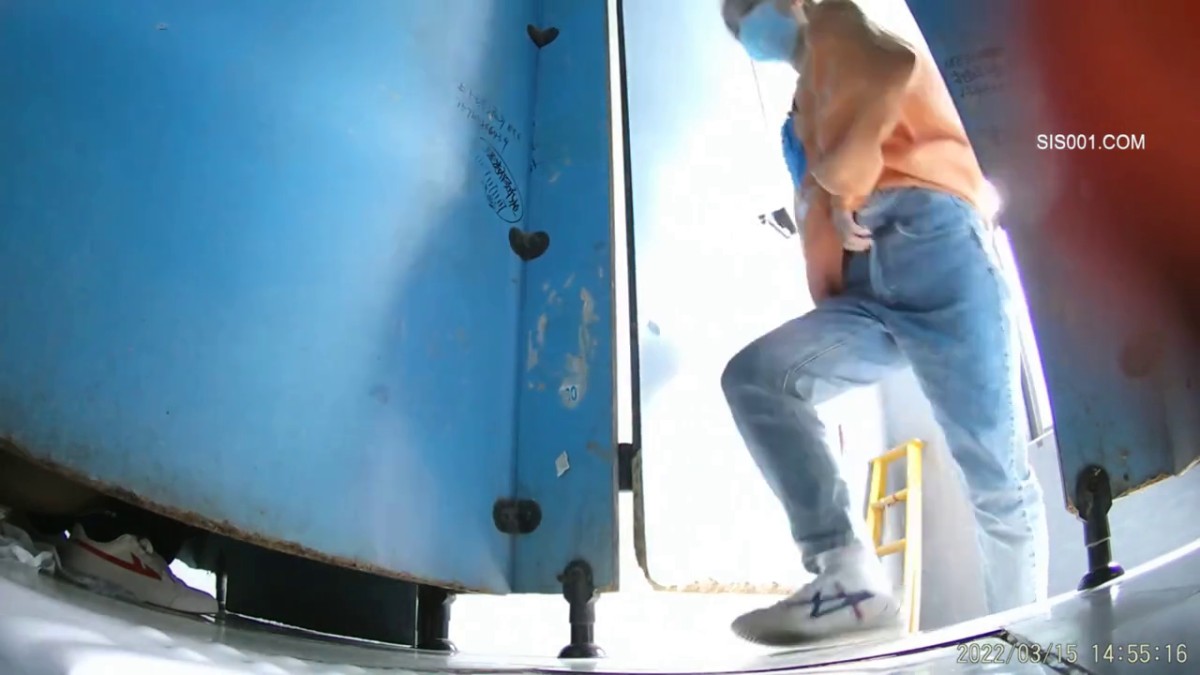 最新厕所全镜偷窥高颜值美眉嘘嘘 大白屁屁真诱惑 稀毛鲍鱼真粉嫩 1080P超清原档