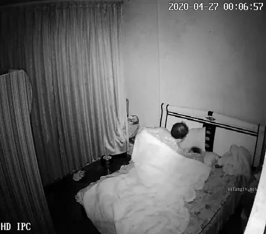 夫妻偷情啪啪性爱甄选 良家少妇的女上位真是疯狂 最真实的夜幕下疯狂 高清720P版 (2)