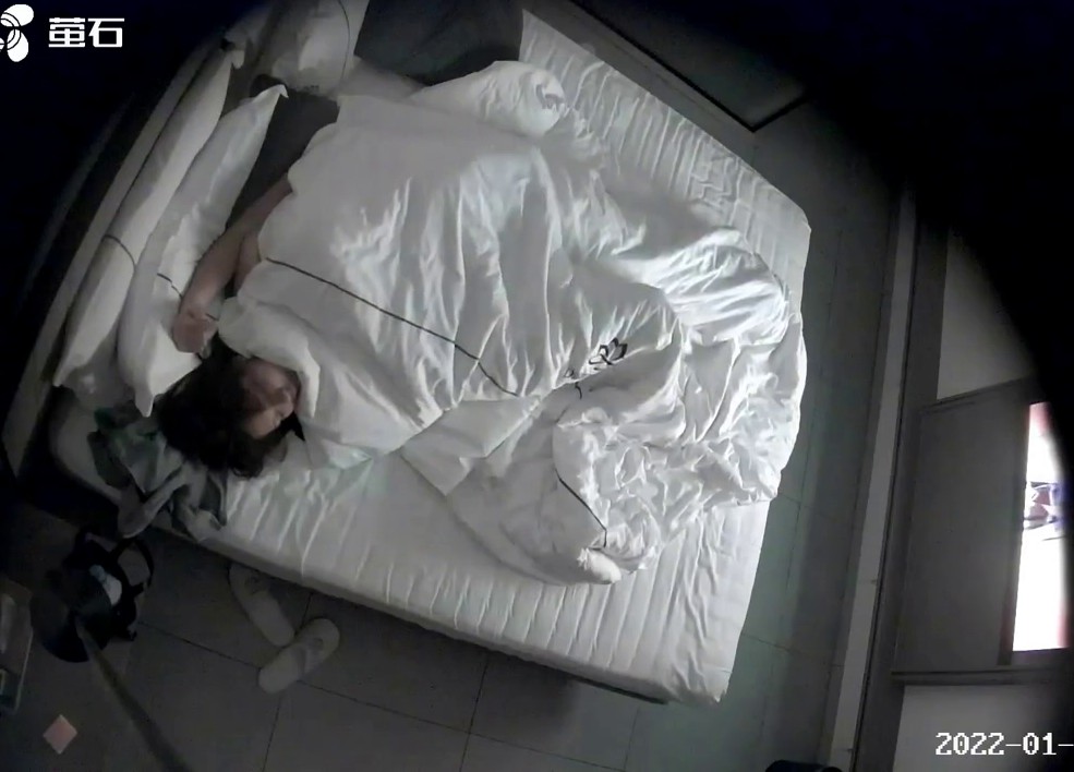 《最新2022萤石酒店 破解》直观欣赏各种帅男靓女偸情干柴烈火激情造爱美足美腿小姐姐换上黑丝先用脚玩一玩5