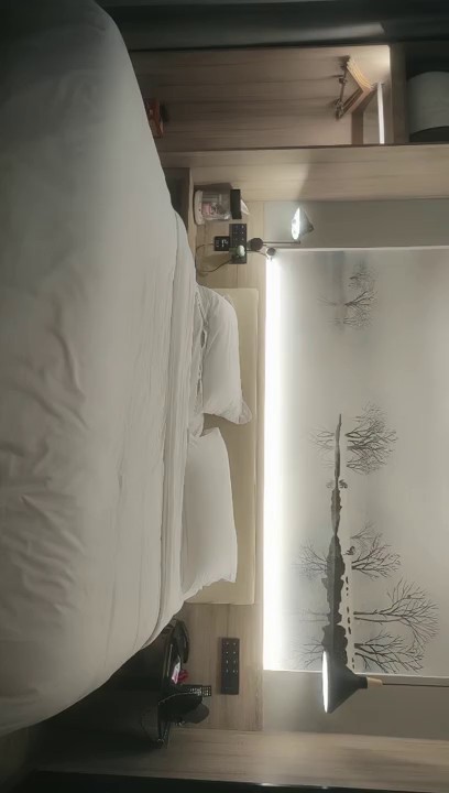 【無水印原版--超清新片速遞】2021.10.7，【91老憨探花】，风情万种小少妇，一颦一笑让你明白曹孟德的快乐