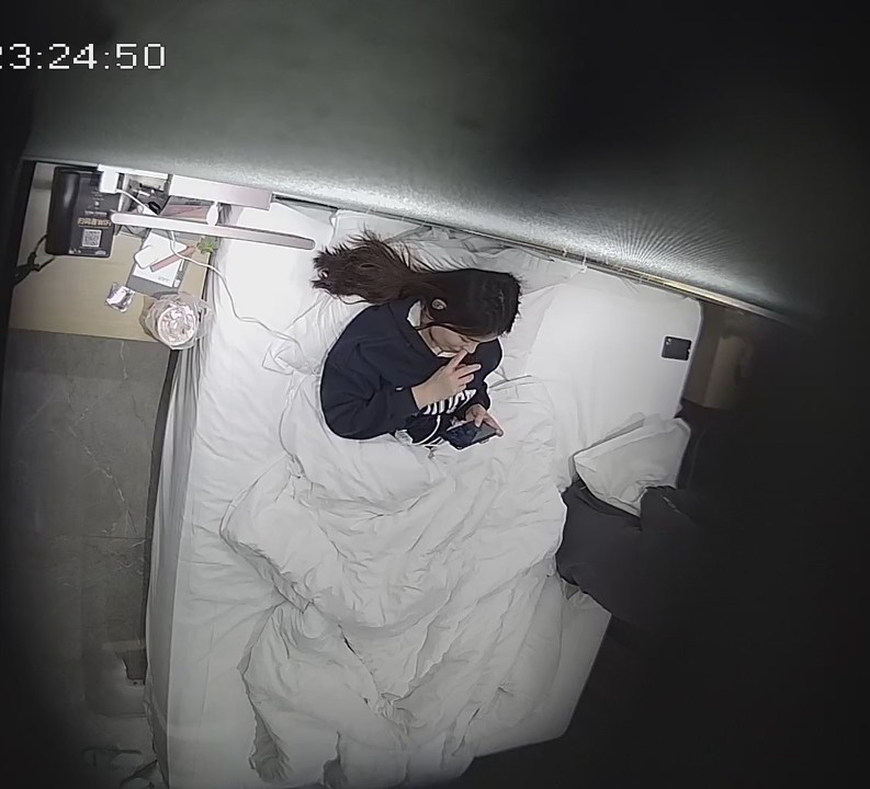 《最新2022乐橙云 泄密》上帝视角近景欣赏数对青年男女激情造爱小胖应该憋好久了连续搞女友好几炮妹子很配合4