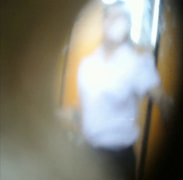 精品推荐 职教中心女厕蹲点偷拍2