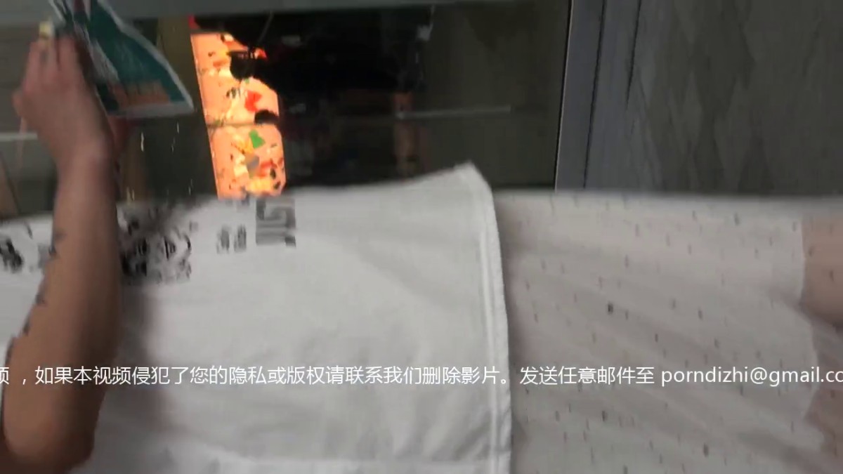 【商场抄底】长筒靴年轻宝妈带娃不穿内裤+女神级短裙小姐姐等10位美女出镜5