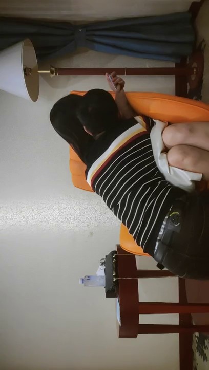 5-31新片速递探花小哥酒店约炮整形美容界的白领精英美女下面毛多性欲强