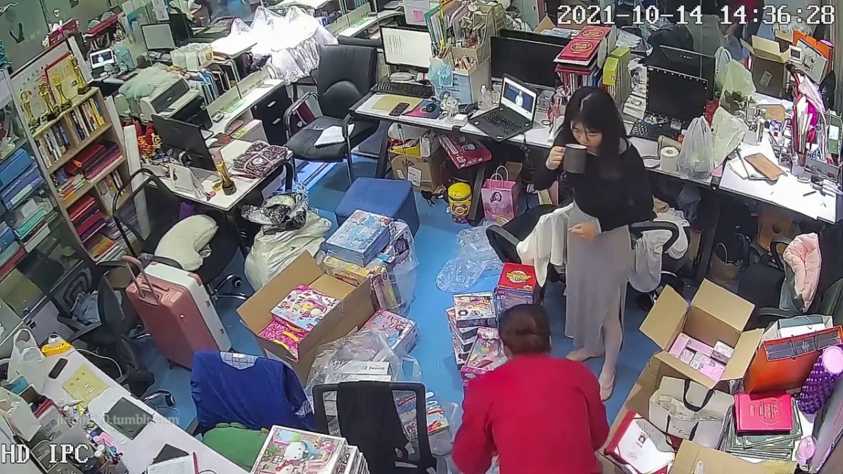 【破解摄像头】多天录三位舞蹈老师超性感换舞蹈服 奶子圆润奶头坚挺6